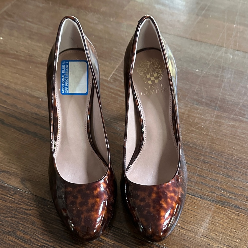 Vince Camuto Tortoise Shell Heels Size 7.5